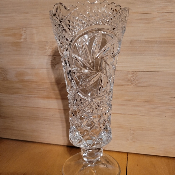 Vintage Enesco 24% PBO Lead Crystal Vase - Picture 2 of 3